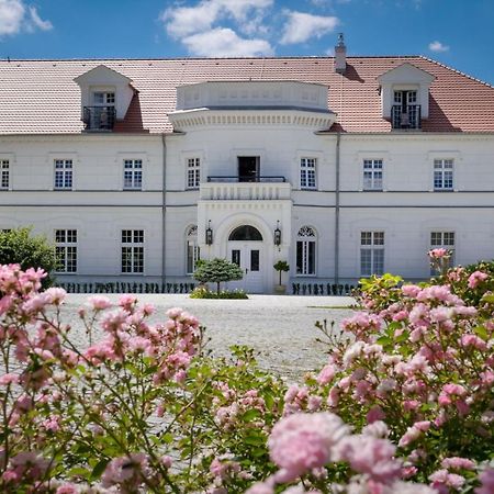 Palac Na Opieszynie Września Buitenkant foto
