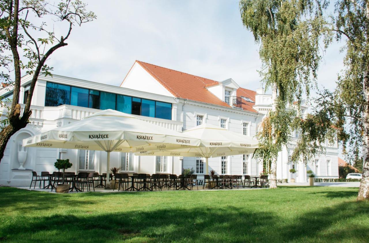 Palac Na Opieszynie Września Buitenkant foto