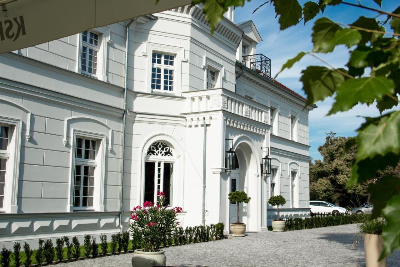 Palac Na Opieszynie Września Buitenkant foto